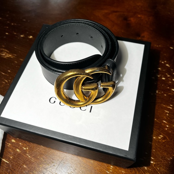 Authentic Gucci belt size small 75.  paperwork in hand.Still in great condition - Picture 8 of 9